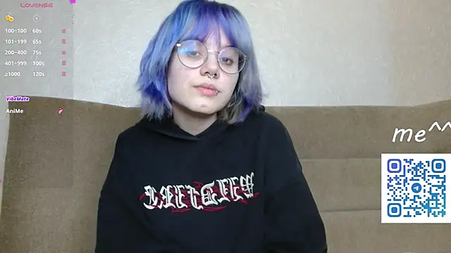 KellePourier online show from April 3, 6:20 am