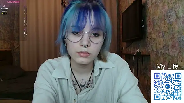 KellePourier online show from March 29, 5:47 pm