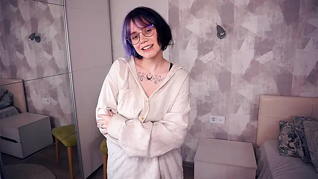 KellePourier online show from November 4, 6:55 pm