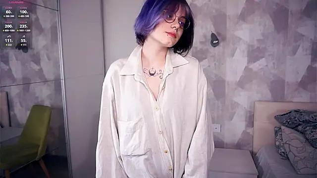 KellePourier online show from November 6, 5:39 pm