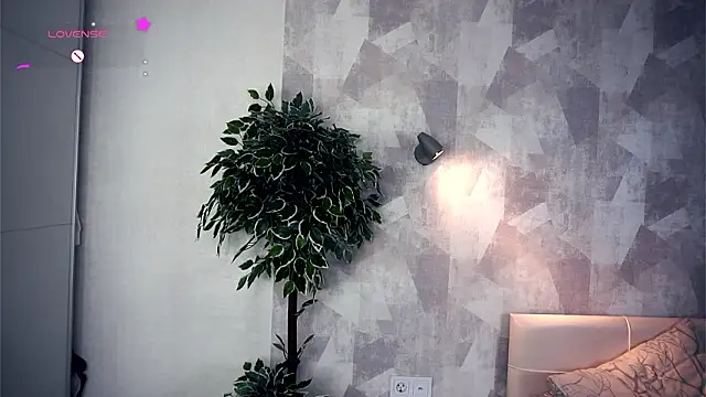 KellePourier online show from February 7, 6:38 pm