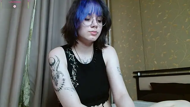 Snapshot of KellePourier chatting on July 14, 11:05 am KellePourier online show from July 14, 11:05 am