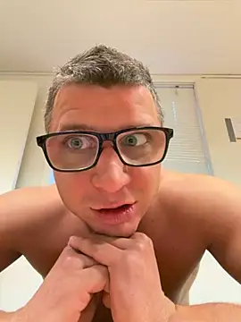 Snapshot of PolishBoy1995 chatting on November 12, 1:59 pm PolishBoy1995 online show from November 12, 1:59 pm