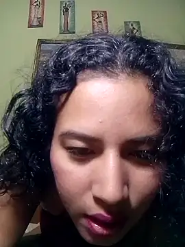 marbellavlog online show from November 5, 5:43 am