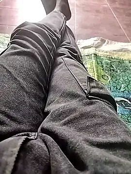 Snapshot of WettedGlimpse chatting on October 29, 10:58 am WettedGlimpse online show from October 29, 10:58 am