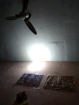 CUTE-GIRL-1 online show from November 17, 10:30 am