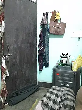 CUTE-GIRL-1 online show from July 7, 6:58 am