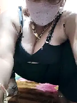 CUTE-GIRL-1 online show from March 29, 9:11 am