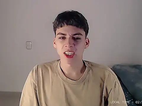 Sett 01 online show from October 26, 7:58 pm