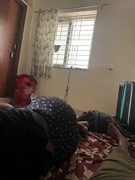 Nazeer8897 online show from April 18, 3:09 am