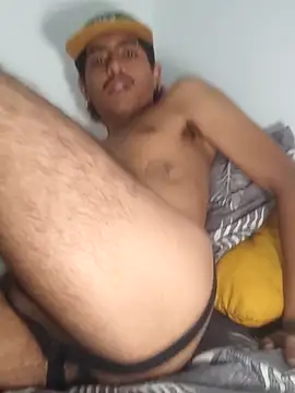 SkinniYamo online show from October 27, 1:34 pm