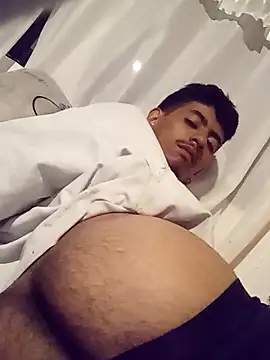 SkinniYamo online show from March 12, 7:12 am