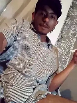 SkinniYamo online show from March 20, 6:58 am