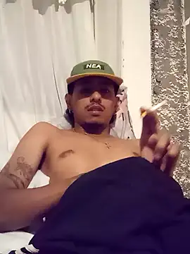 SkinniYamo online show from March 18, 3:42 am