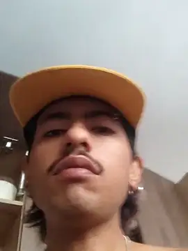 SkinniYamo online show from October 29, 3:22 pm