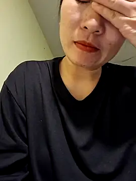 Snapshot of nobi-taz chatting on November 6, 8:57 pm nobi-taz online show from November 6, 8:57 pm