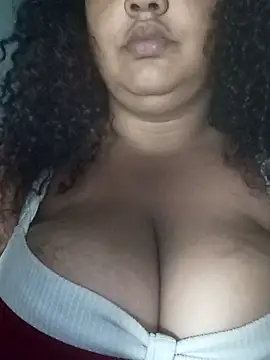 Snapshot of safirahot69 chatting on November 6, 7:23 am safirahot69 online show from November 6, 7:23 am