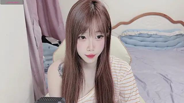 Snapshot of Vivian-88 chatting on July 11, 2:50 pm Vivian-88 online show from July 11, 2:50 pm