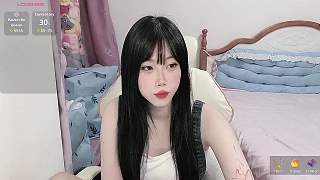 Vivian-88 online show from April 23, 3:35 am