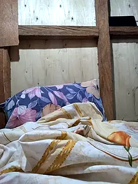 asiangirl 690826 online show from November 18, 6:06 am