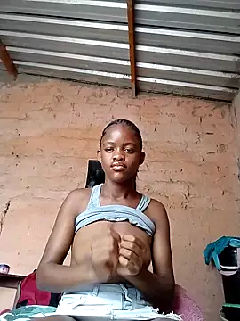 Blondecurv24 online show from November 22, 10:25 am