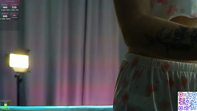 Snapshot of Hochu_Labubu chatting on November 23, 2:10 am Hochu Labubu online show from November 23, 2:10 am