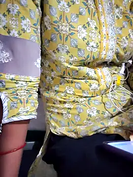 Hot-Rubyy online show from February 28, 6:24 am