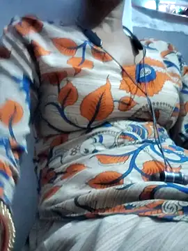 Hot-Rubyy online show from March 28, 2:51 pm