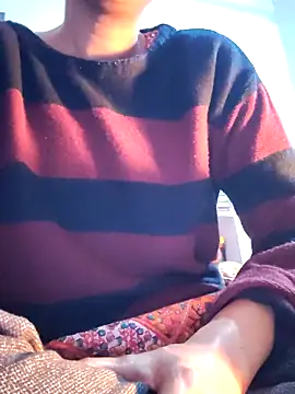 Hot-Rubyy online show from February 13, 3:39 am