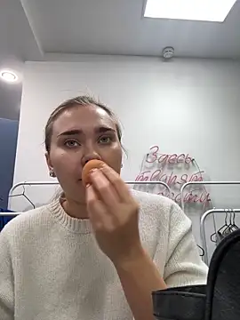 Snapshot of MilaRaven chatting on December 1, 9:32 am MilaRaven online show from December 1, 9:32 am