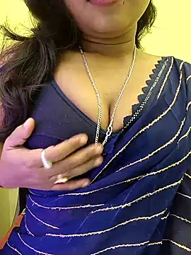 Sexy-suhana- online show from December 23, 8:35 am