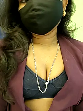 Sexy-suhana- online show from January 7, 9:25 am