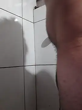 Snapshot of AlanMargin chatting on December 18, 8:56 pm AlanMargin online show from December 18, 8:56 pm