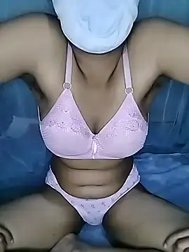 Snapshot of Cutie_Miya chatting on February 28, 1:44 pm Cutie Miya online show from February 28, 1:44 pm