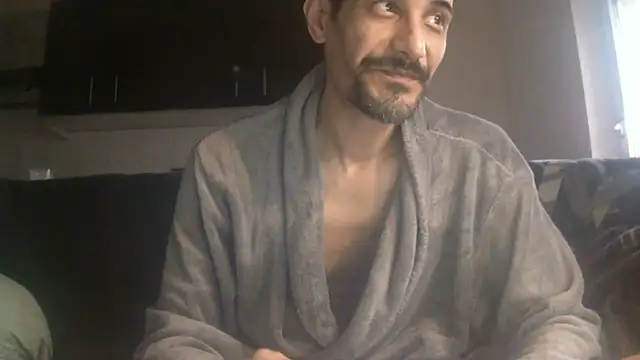 Snapshot of Ash59055 chatting on May 12, 5:26 am Ash59055 online show from May 12, 5:26 am
