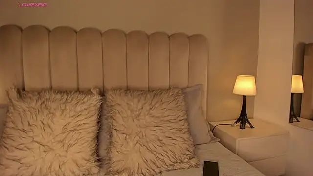 Melanie hillz online show from March 24, 7:14 pm