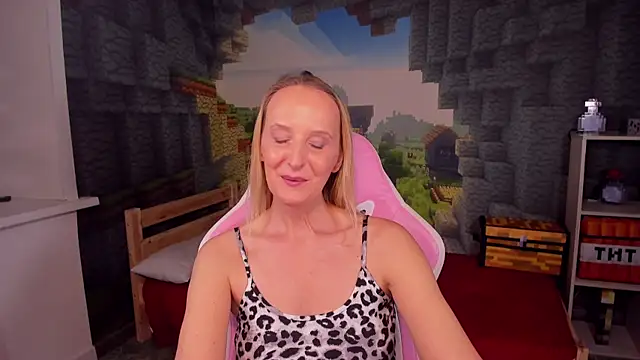 ScarlettPalmer online show from January 9, 10:44 am