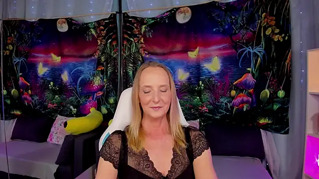 ScarlettPalmer online show from May 29, 11:05 am