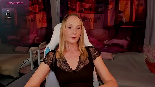 ScarlettPalmer online show from May 9, 10:51 am