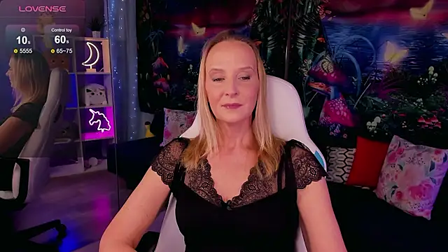 ScarlettPalmer online show from February 6, 10:11 am