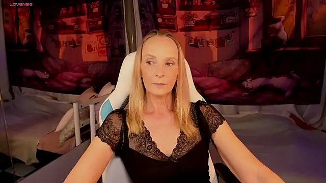 Snapshot of ScarlettPalmer chatting on June 4, 10:53 am ScarlettPalmer online show from June 4, 10:53 am