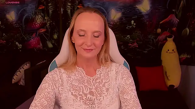 ScarlettPalmer online show from December 21, 10:06 am