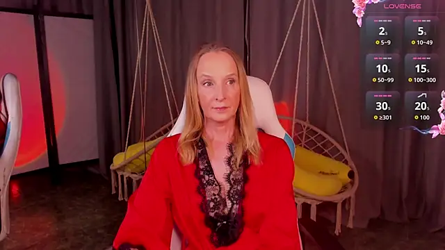 Snapshot of ScarlettPalmer chatting on June 27, 11:05 am ScarlettPalmer online show from June 27, 11:05 am