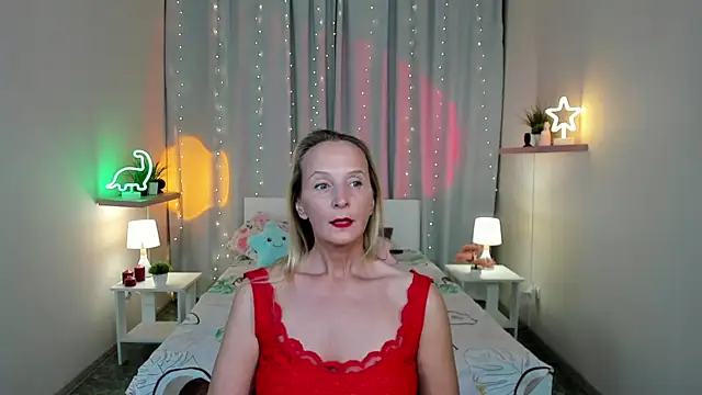 Snapshot of ScarlettPalmer chatting on October 27, 11:33 am ScarlettPalmer online show from October 27, 11:33 am