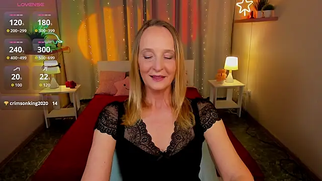 Snapshot of ScarlettPalmer chatting on July 1, 10:04 am ScarlettPalmer online show from July 1, 10:04 am
