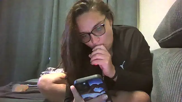 Snapshot of lilMissMarli chatting on July 8, 6:03 am lilMissMarli online show from July 8, 6:03 am