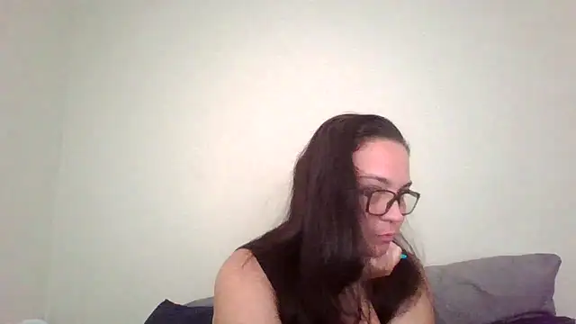 Snapshot of lilMissMarli chatting on March 9, 7:45 am lilMissMarli online show from March 9, 7:45 am