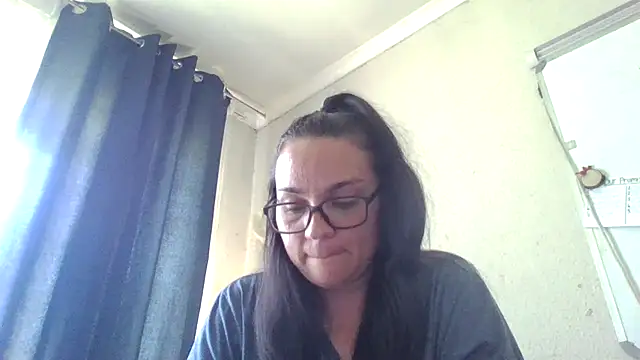 Snapshot of lilMissMarli chatting on March 10, 9:46 am lilMissMarli online show from March 10, 9:46 am