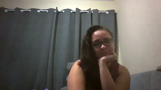 Snapshot of lilMissMarli chatting on March 28, 4:35 am lilMissMarli online show from March 28, 4:35 am