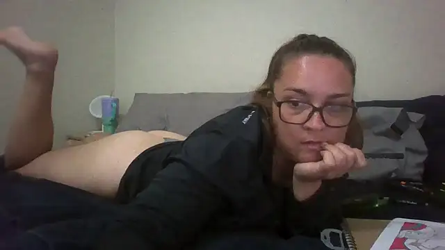 lilMissMarli online show from March 2, 7:59 am